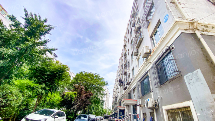 逸东花园外景图