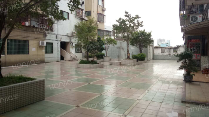 富荣花园外景图