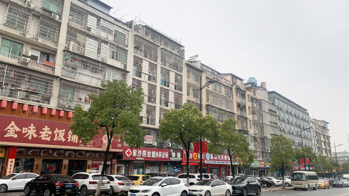 圆梦灰埠农贸大市场外景图