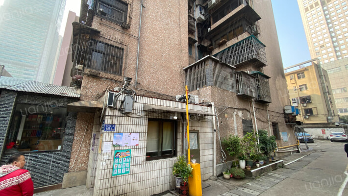 花炮·住宅外景图