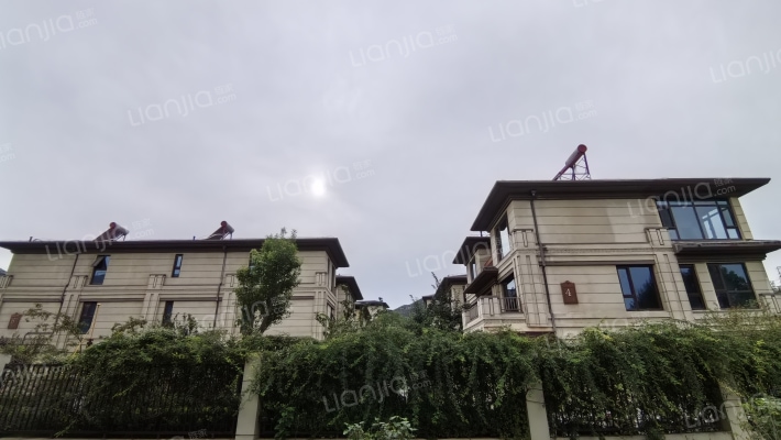 抱犊寨荣逸院子外景图