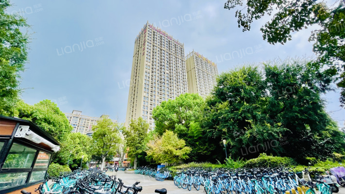 融创星光广场外景图