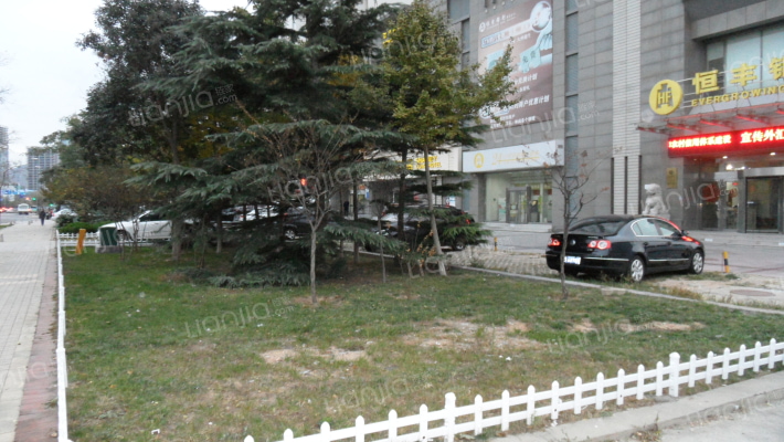 蔚蓝世纪大厦外景图