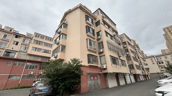 锦秀苑小区外景图