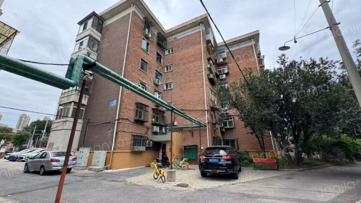 金沙江里外景图