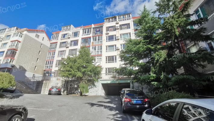 向阳街花园外景图