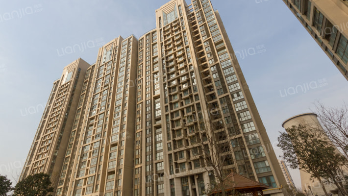 升龙汇金广场一号院外景图