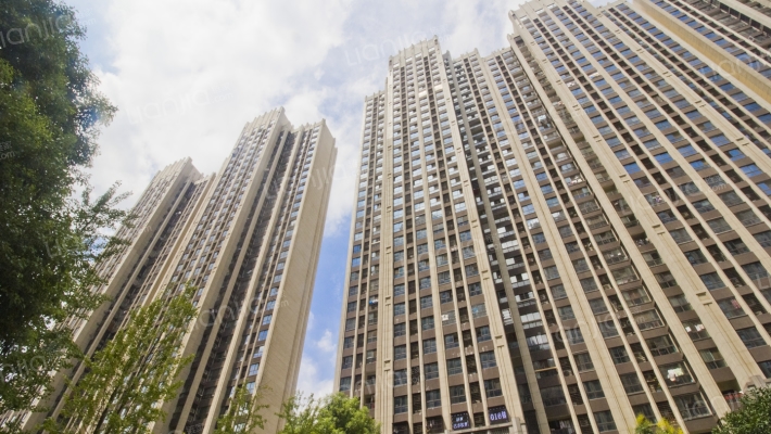 绿地中央广场外景图