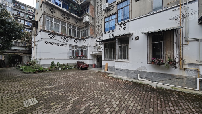 106地质队小区西区外景图