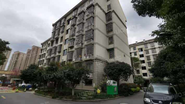 之江家园三区外景图