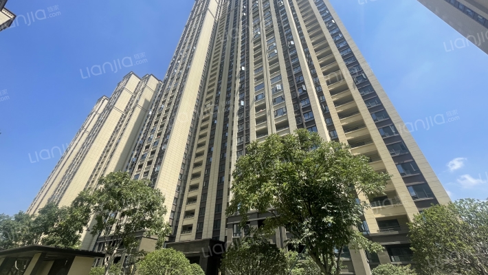 武汉城建汉樾台外景图