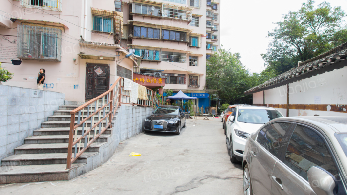 金豪大厦外景图