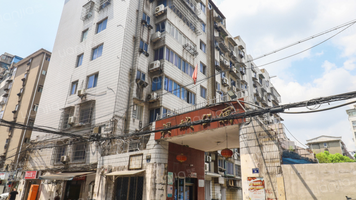 兴城公寓外景图