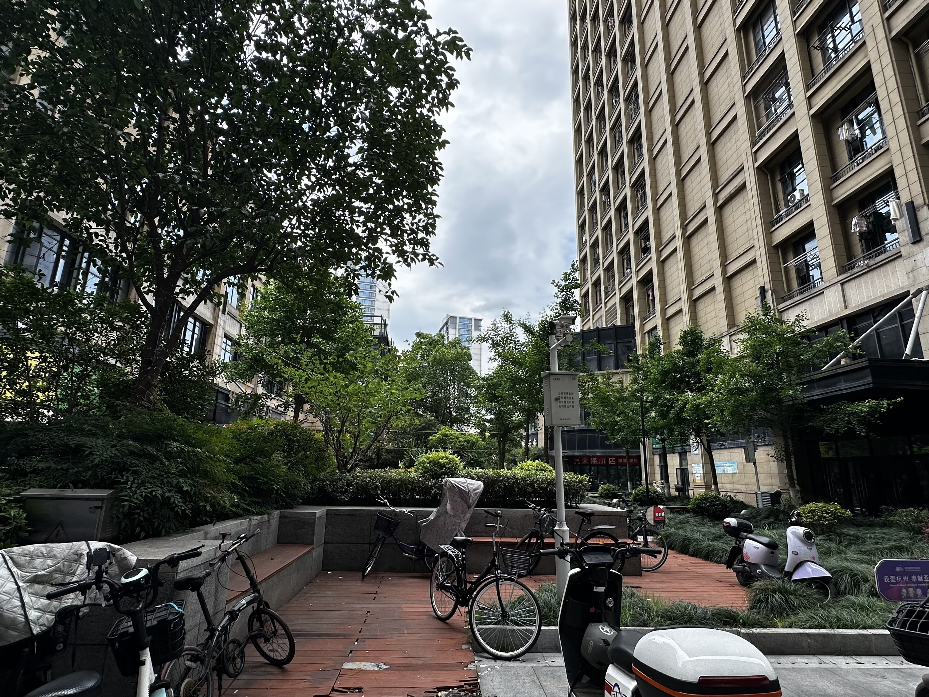 锦绣玲珑府小区实景 6