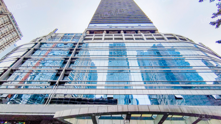 世贸大厦外景图