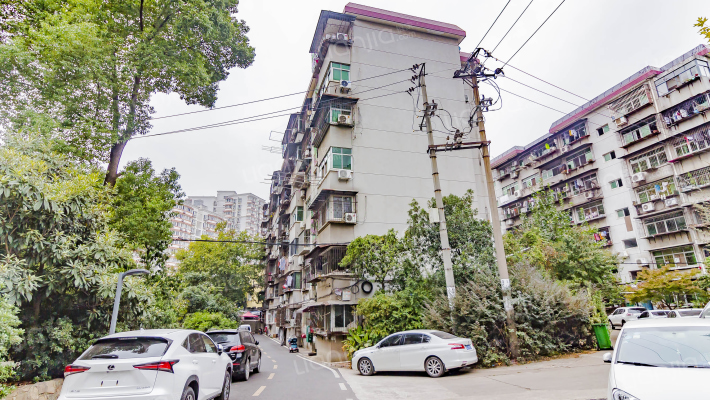 荣军医院生活小区外景图