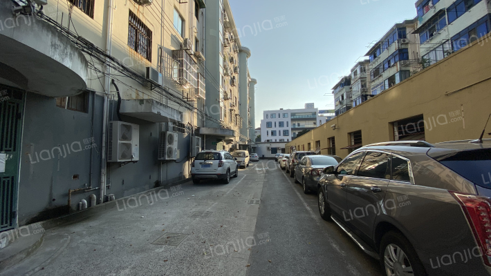 颛兴路180弄外景图