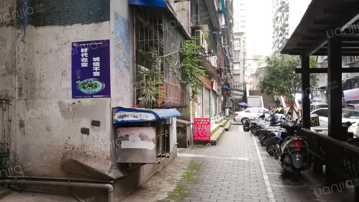 工人村61到63号外景图