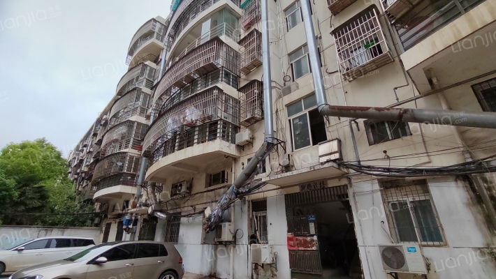 江夏区纸坊街沙羡街31号物汇再生公司集资房外景图