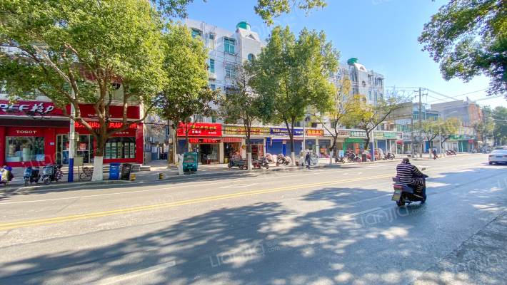 饮食公司商住楼外景图