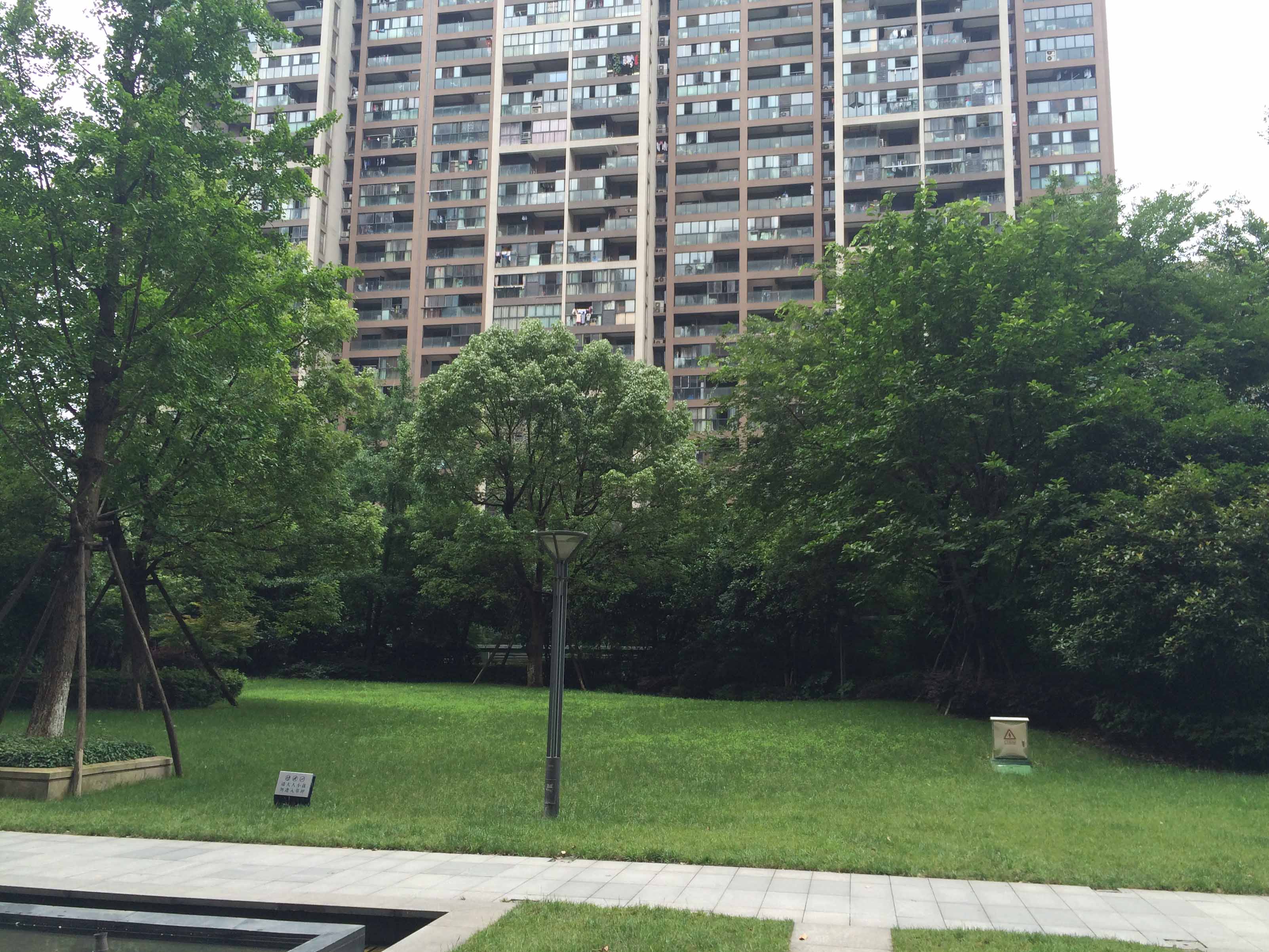 欣盛东方郡小区实景 4