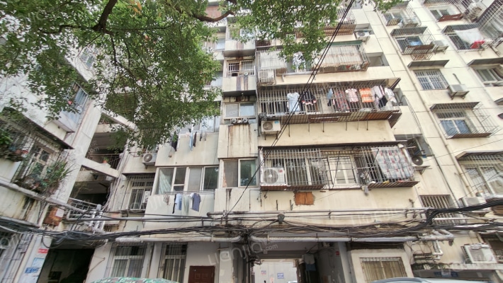 后长街76号外景图