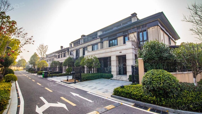 驿山高尔夫外景图