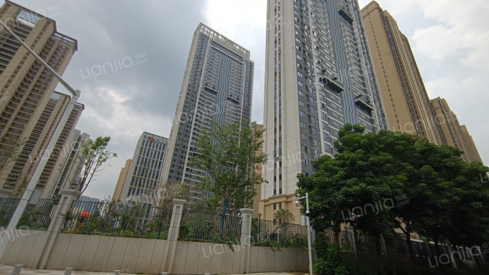 天创产投·芳草雅境外景图