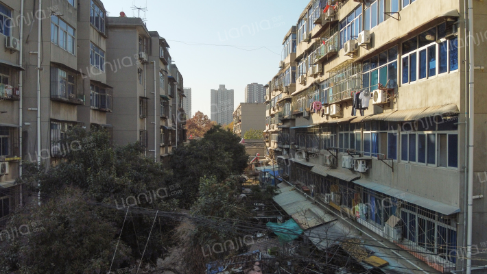 西纺四村小区外景图