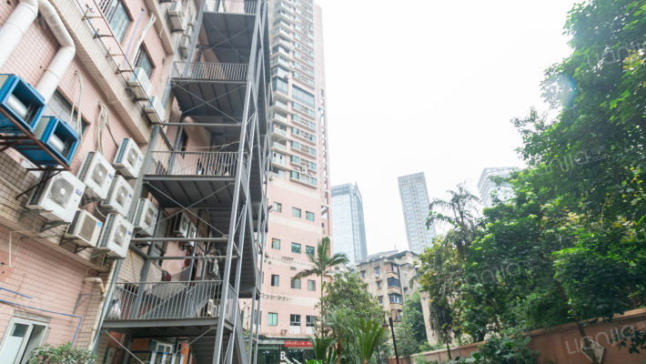 海怡花园外景图