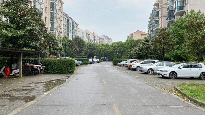 上海捷克住宅小区(公寓)外景图
