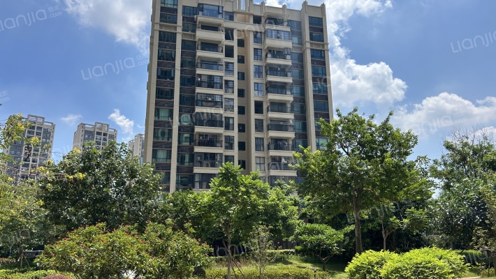 秀丽华庭外景图