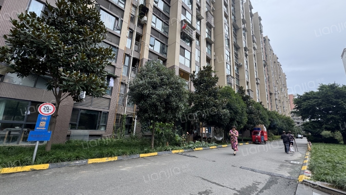 空港锦苑外景图