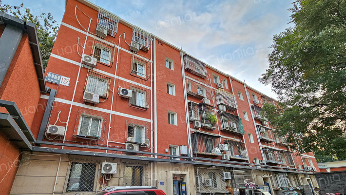 西革新里122号外景图