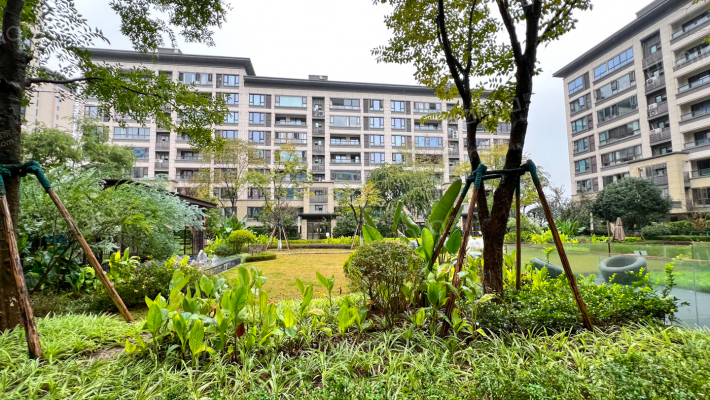 保利大国璟望岳外景图