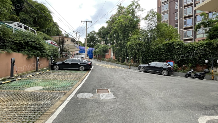 财税政府宿舍外景图