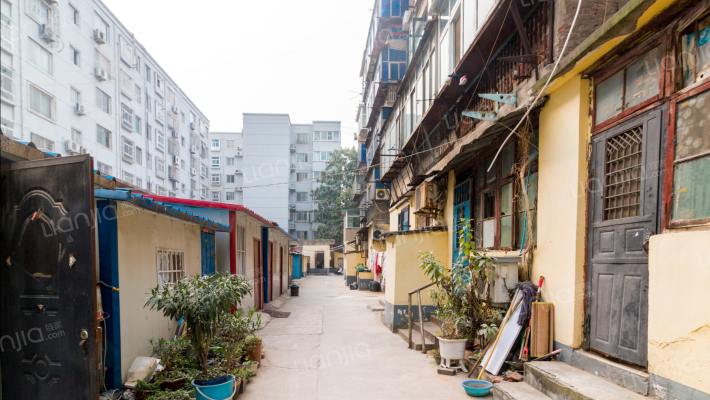 南阳路138号院外景图