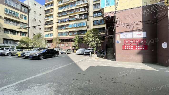 红枫管理处宿舍小区外景图