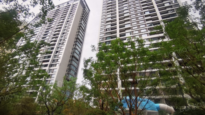 信达天樾九章外景图