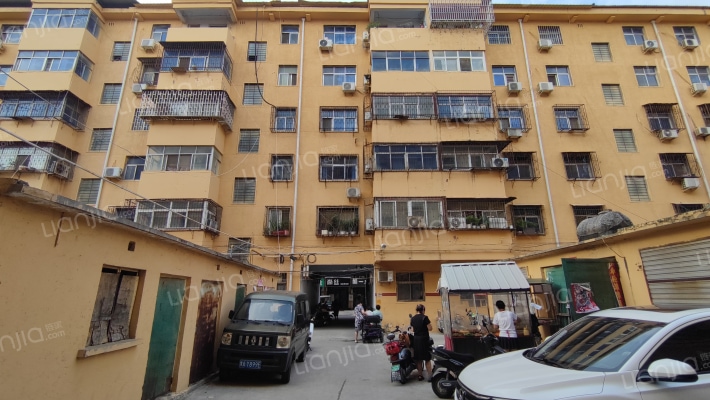 三喜家属院外景图