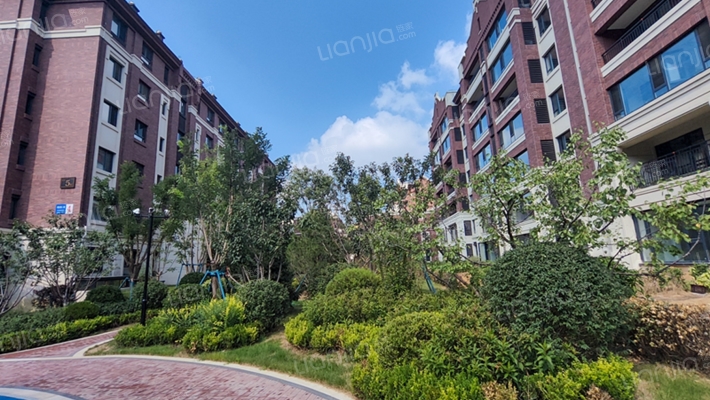 金地城E9外景图