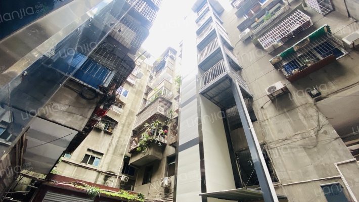 林业局宿舍外景图