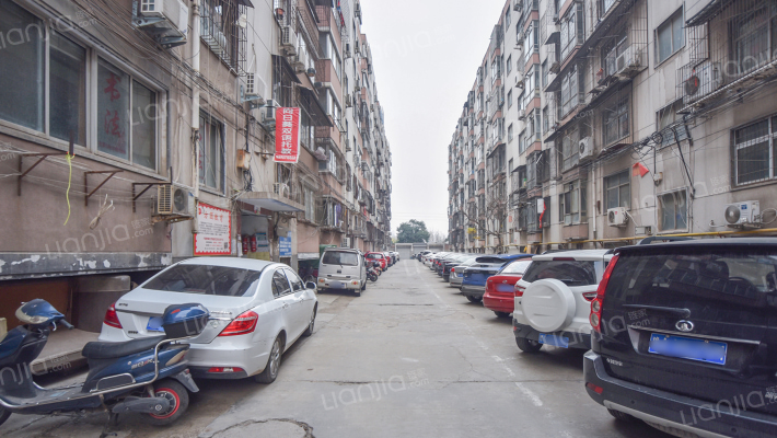 组织部家属院外景图