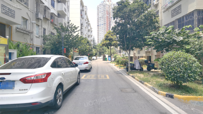 后龙船浜小区外景图