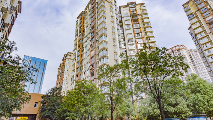 珩生领袖城外景图