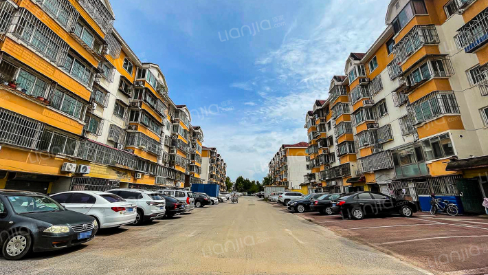 溪水花园八区外景图