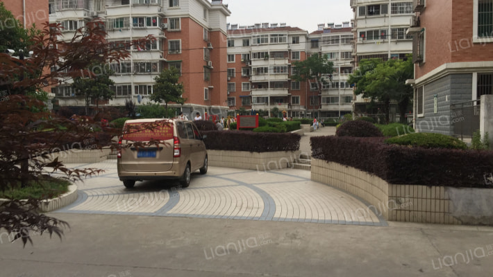 芙蓉苑西村外景图