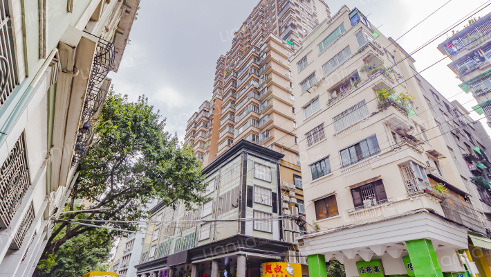 精彩生活大厦外景图