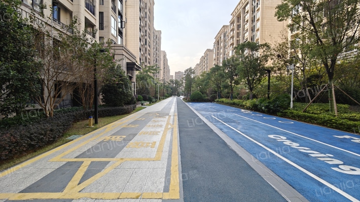 璀璨时代外景图