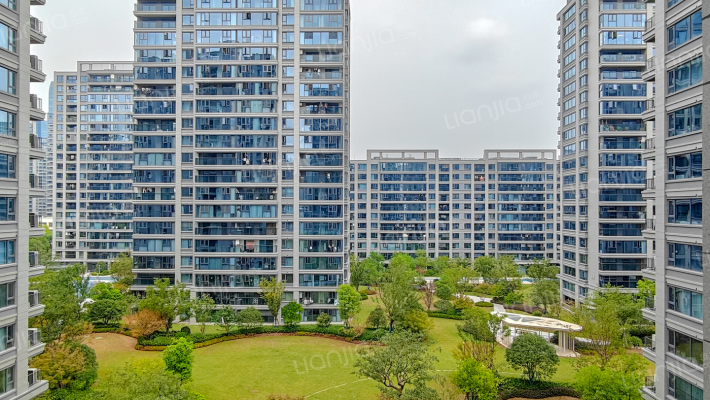 融信展望外景图